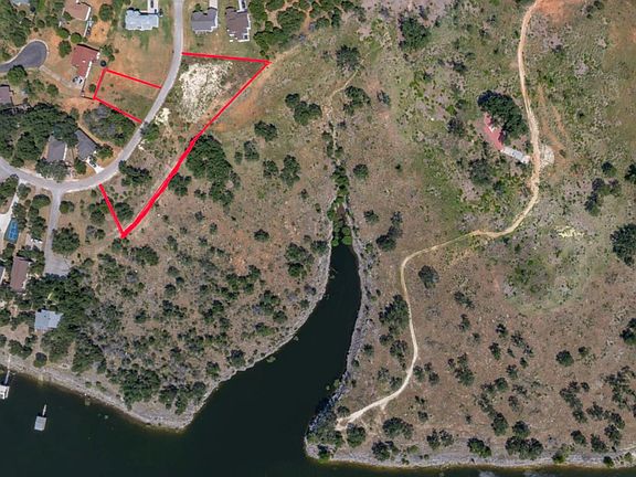 5th image of 22007 Redbird Dr