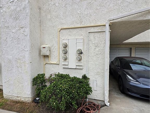 5th image of 16702 Blanton Ln