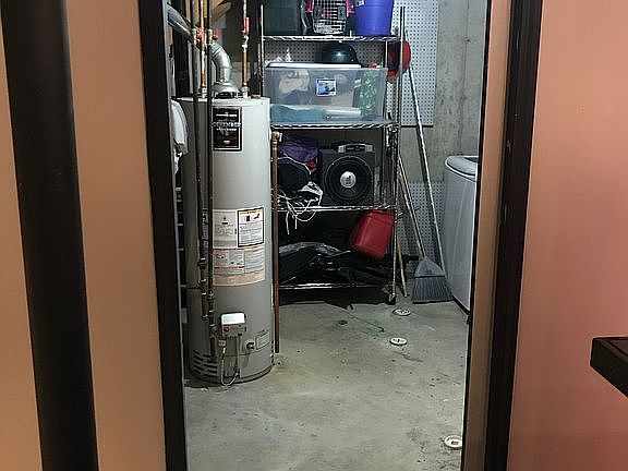 4th image of 1037 Woodward Hts #1