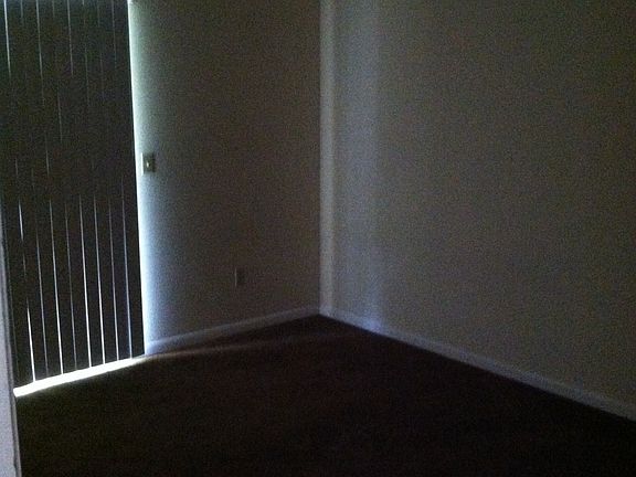 5th image of 924 Smith St APT C