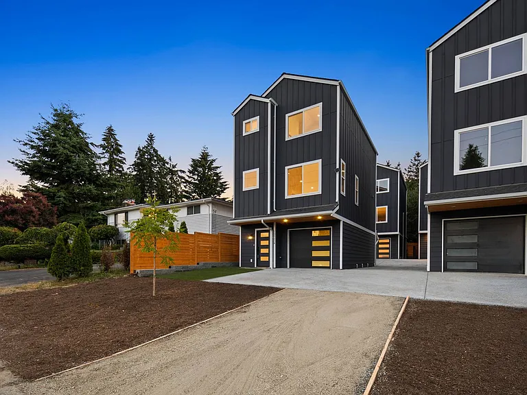 13321 3rd Ave NE #B — Photo 43