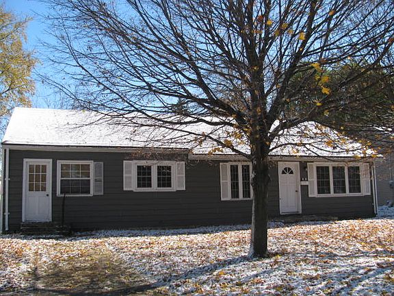 2nd image of 516 Gray Dr