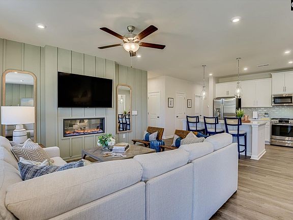 7th image of this home