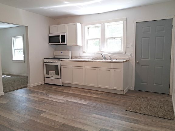 2nd image of 21 Wilson Ave