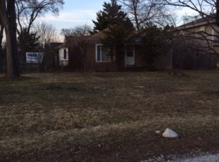 3504 Linneman St, Glenview, IL 60025