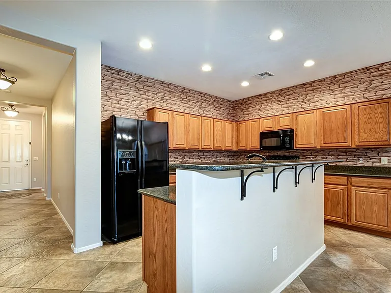 1148 Arden Ct — Photo 5