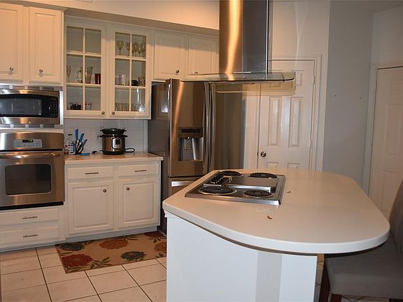 2nd image of 495 Mariners Dr