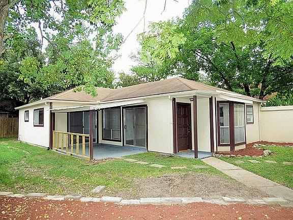 2nd image of 10926 Birdhill Cir