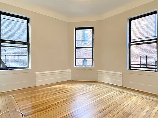 Rented by Metropolitan Equities | media 1