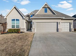 6013 S 13th St, Broken Arrow, OK 74011