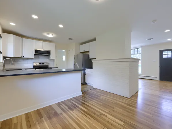 18 Quaker Hills Rd, Lancaster, PA 17603