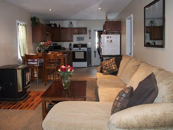 3rd image of 62 Bair Dr