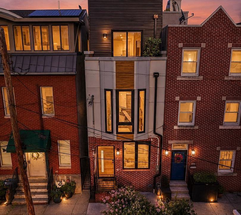 1st image of 1031 S Fairhill St