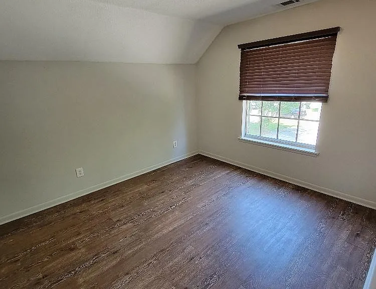 19 W Grady St #7 — Photo 5