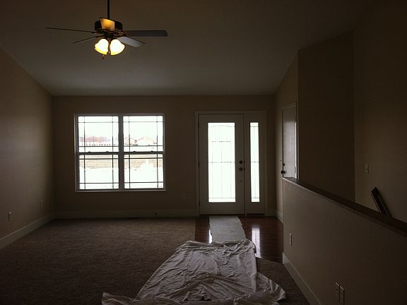 4th image of 30 Tamarack Ln Unit B
