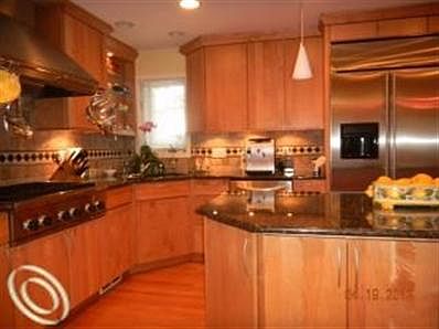 5th image of 3211 Interlaken St