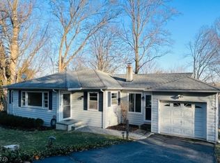 32 Conklin Ave, Morristown, NJ 07960