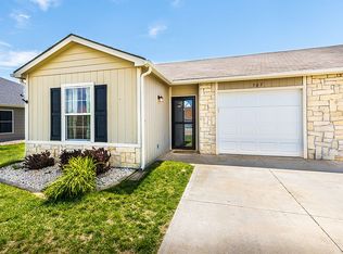 507 Grainfield St, Manhattan, KS 66502