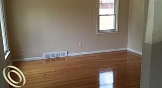 2nd image of 8428 Riverview St