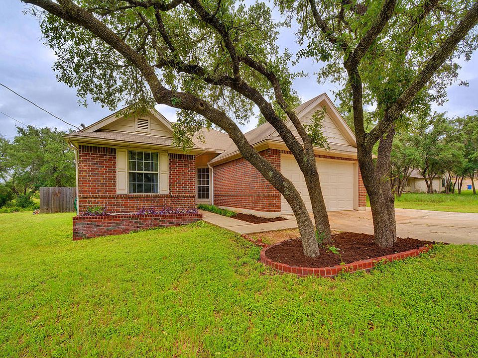 1st image of 308 Carriage Oaks Dr
