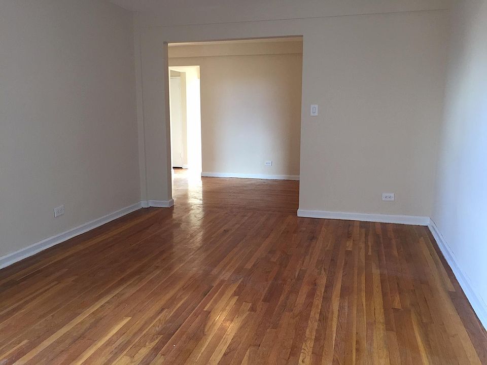 1st image of 14055 Burden Cres APT 4A