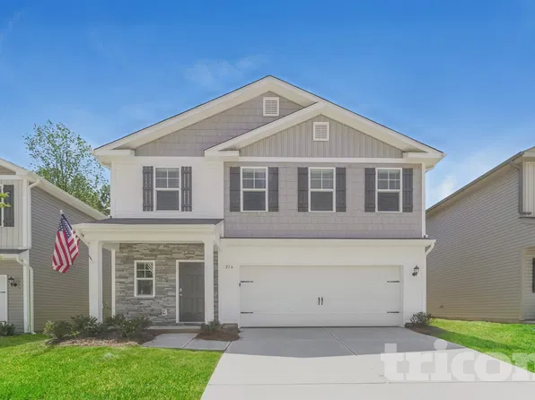 216 Spring Knoll Dr, Charlotte, NC 28262