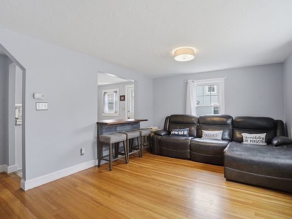 4th image of 21 Park St
