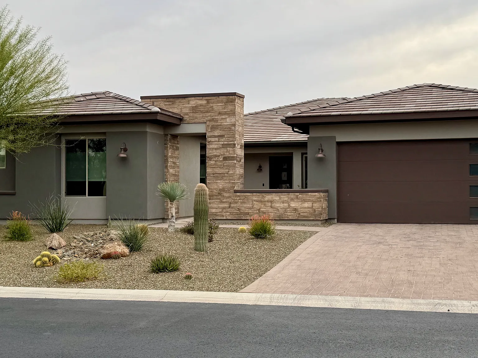 3221 Buckaroo Ct — Photo 2