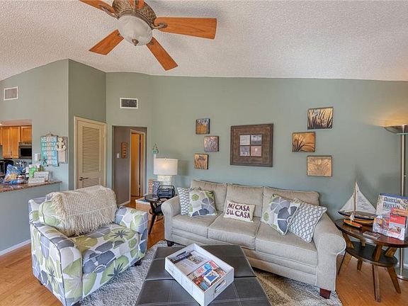 4th image of 112 Star St #15