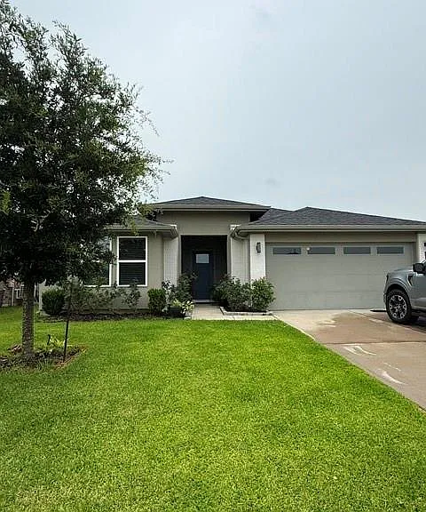 3907 Sparkman Ln — Photo 1