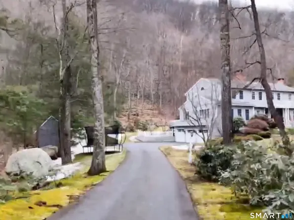 117 North Saddle Ridge, Simsbury, CT 06092