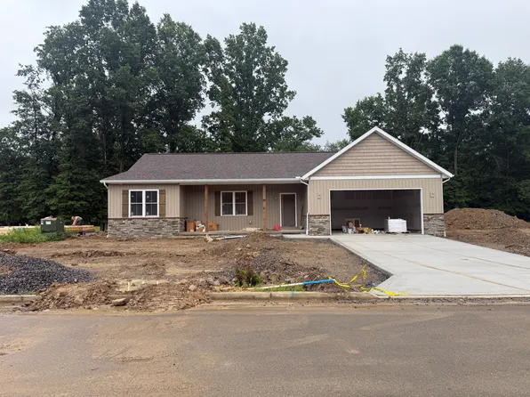 165 Crimson Ln, Dover, OH 44622