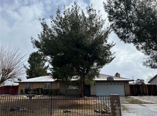 22305 Lone Eagle Rd, Apple Valley, CA 92308