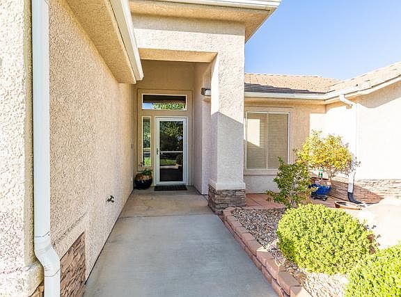 4th image of 2311 E 440 North Cir