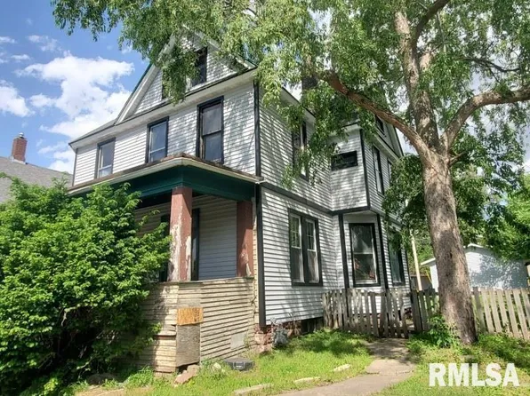 1043 19th St, Rock Island, IL 61201