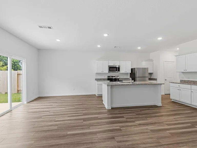 15052 Ronan Dr — Photo 8