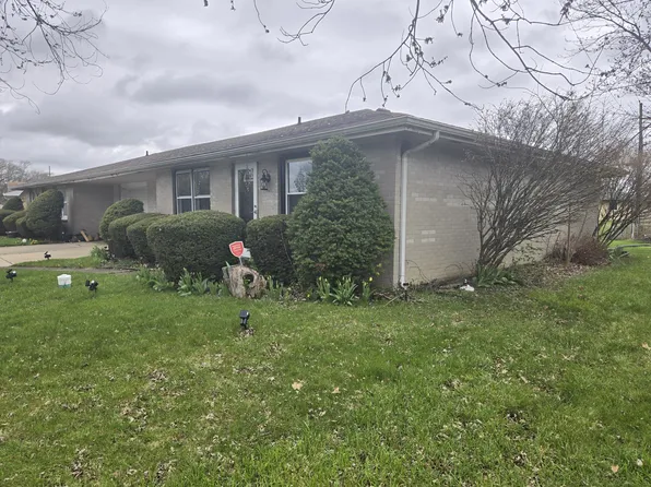 704 Mellen Dr, Anderson, IN 46013