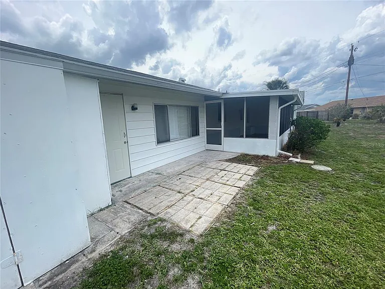 701 Cypress Pl — Photo 21