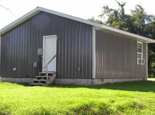 738 E 7th St, Carthage, MO 64836