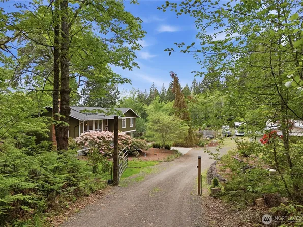 3858 Quiet Drive NW, Bremerton, WA 98312