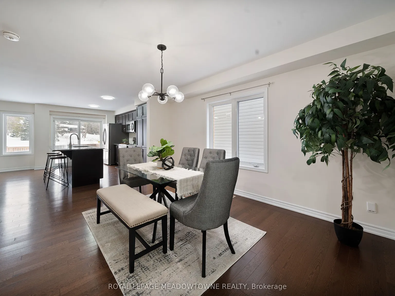 3 bed, $2,900 — Photo 3