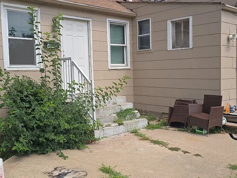 429 1/2 S Garfield Ave — Photo 1