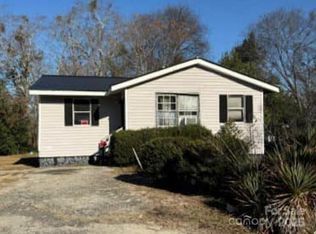 114 A St, Rockingham, NC 28379