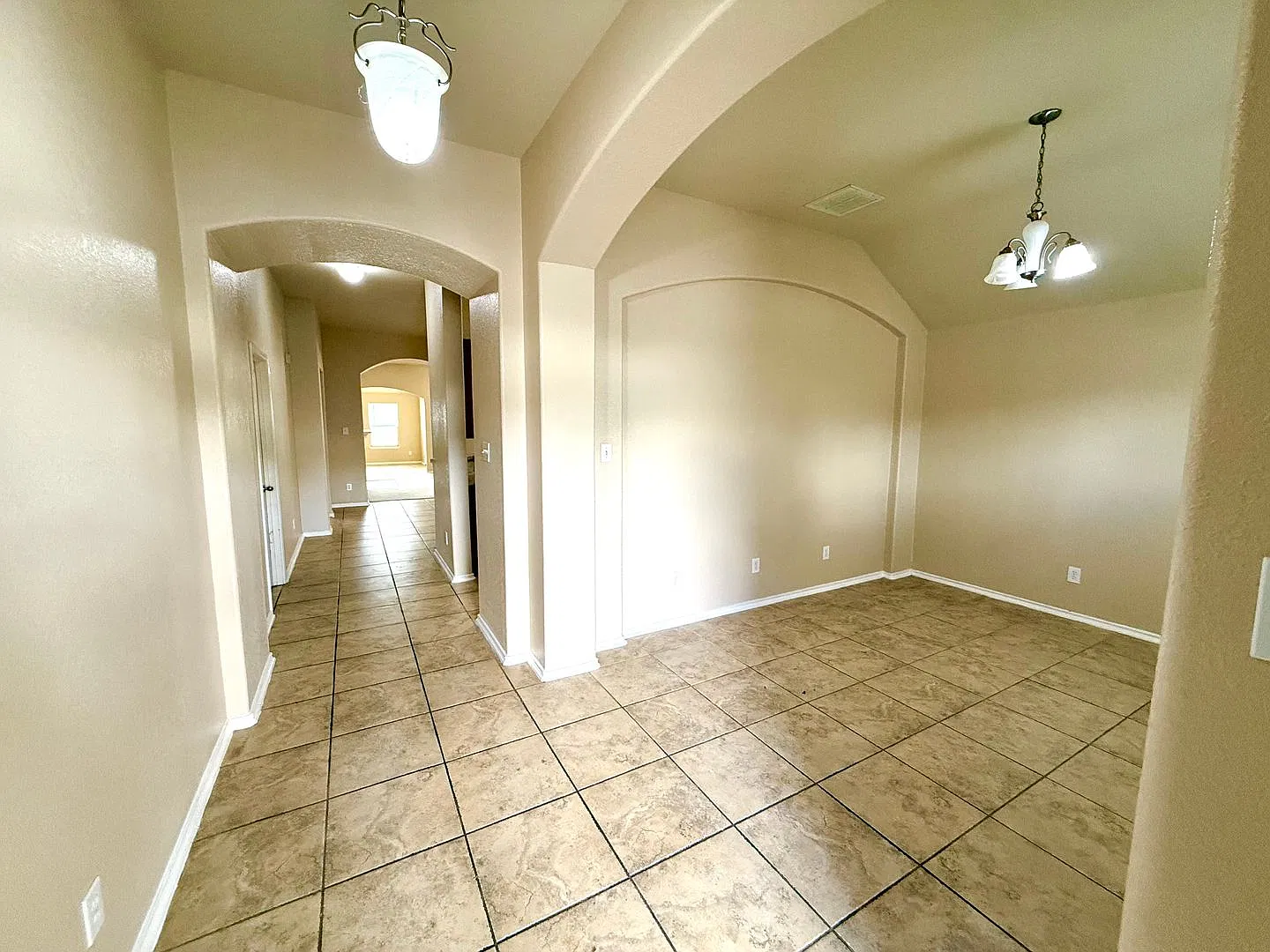 Inviting 3-Bedroom Home in the Gated Mirabella at Legacy Trails Community! — Photo 3