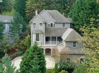 2290 Overlook Dr, Lake Oswego, OR 97034