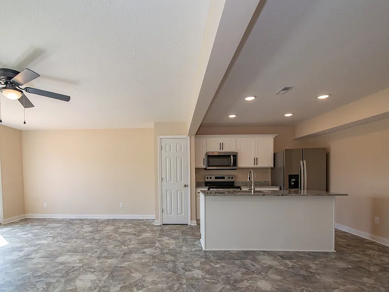 203 Dixon Cir — Photo 21