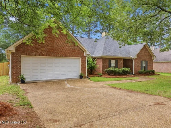 457 Shadowood Dr, Ridgeland, MS 39157