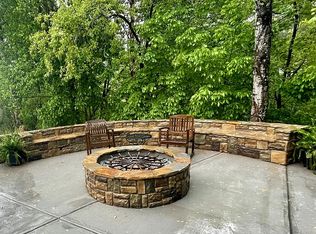 104 Sunset Peak Ct, Waleska, GA 30183