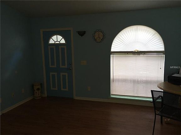 3rd image of 125 Poinsettia Dr
