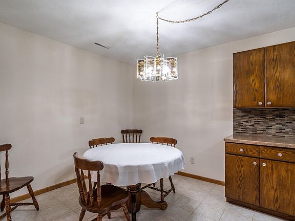 5th image of 3210 Cherry St #21